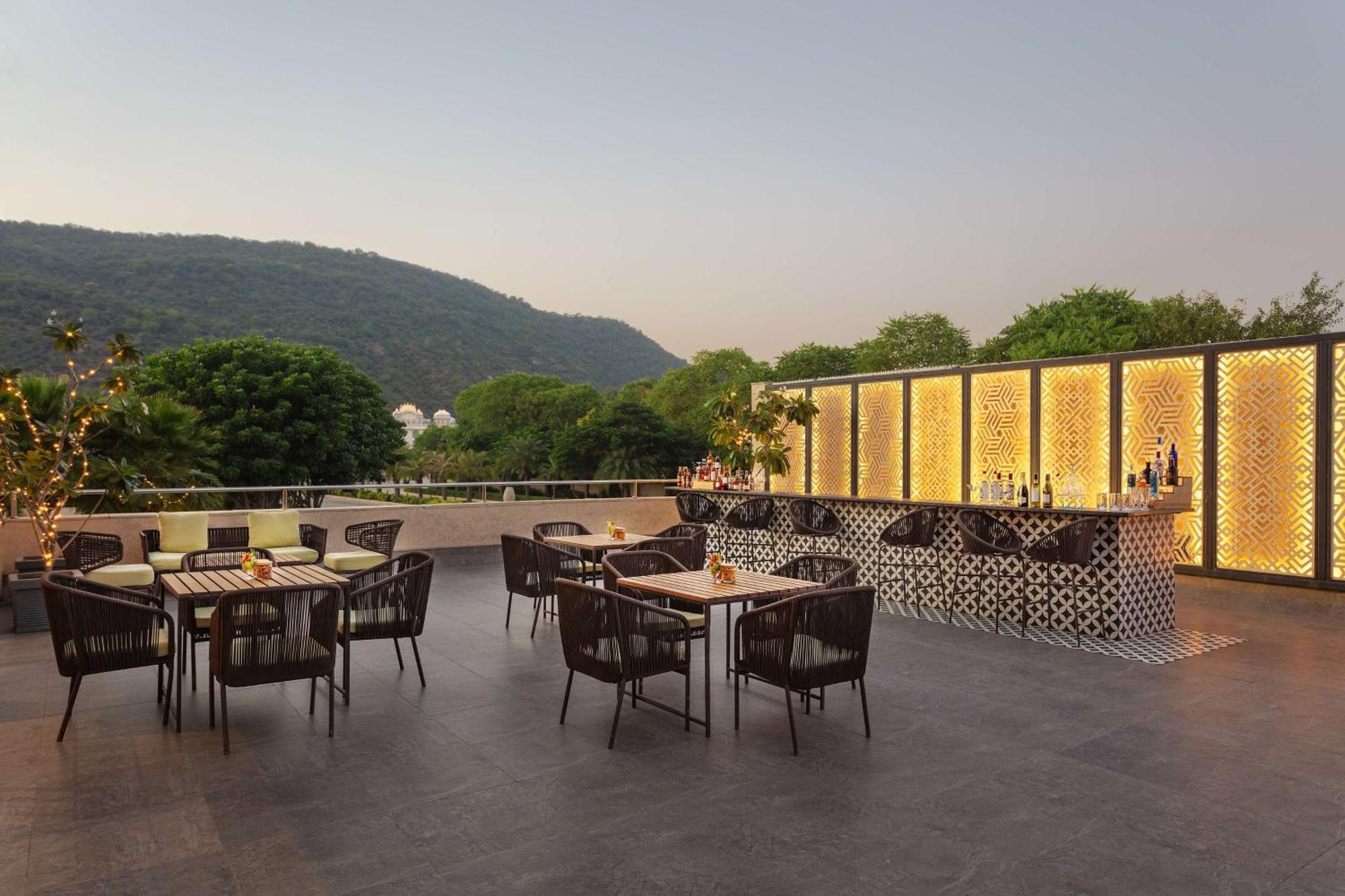 Doubletree By Hilton Jaipur Amer Eksteriør bilde