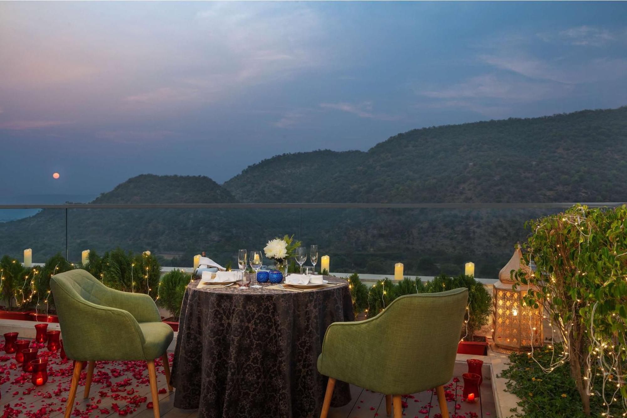 Doubletree By Hilton Jaipur Amer Eksteriør bilde
