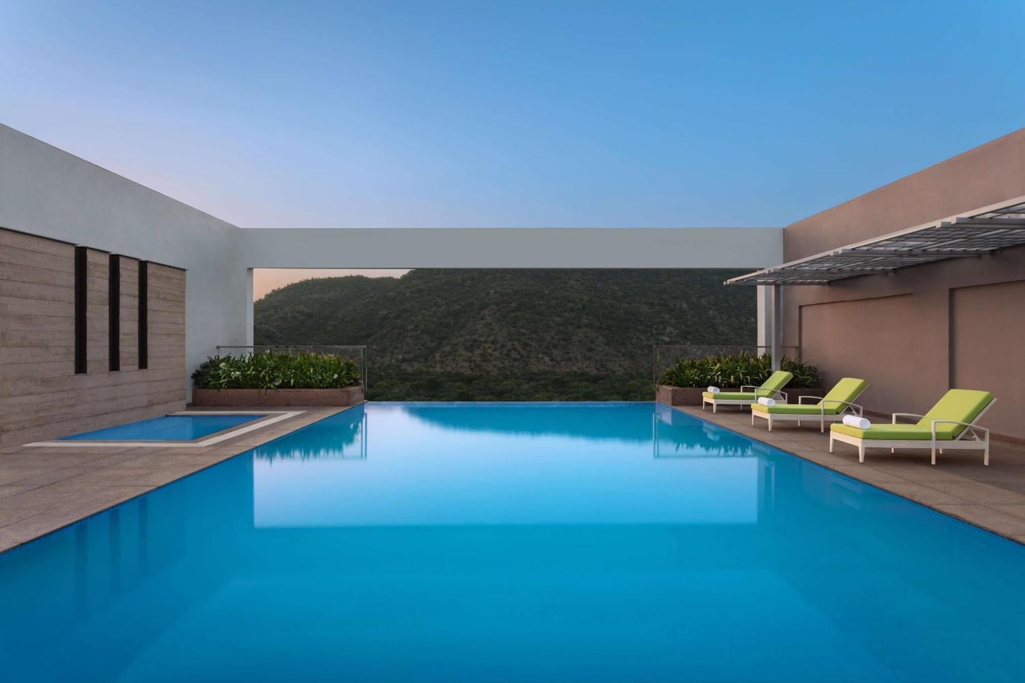 Doubletree By Hilton Jaipur Amer Eksteriør bilde