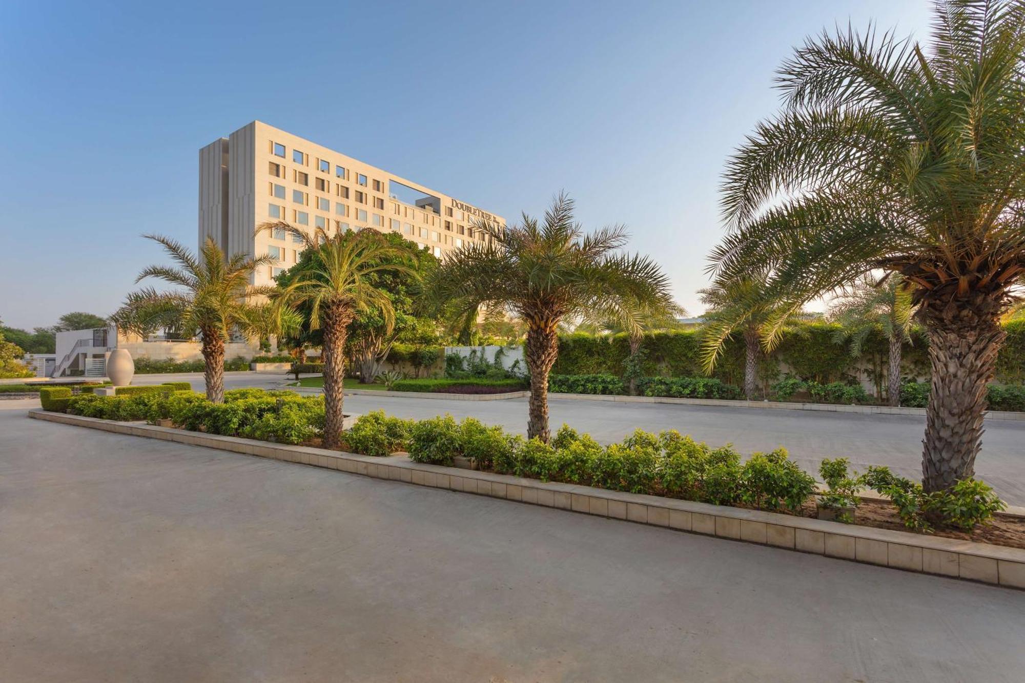 Doubletree By Hilton Jaipur Amer Eksteriør bilde